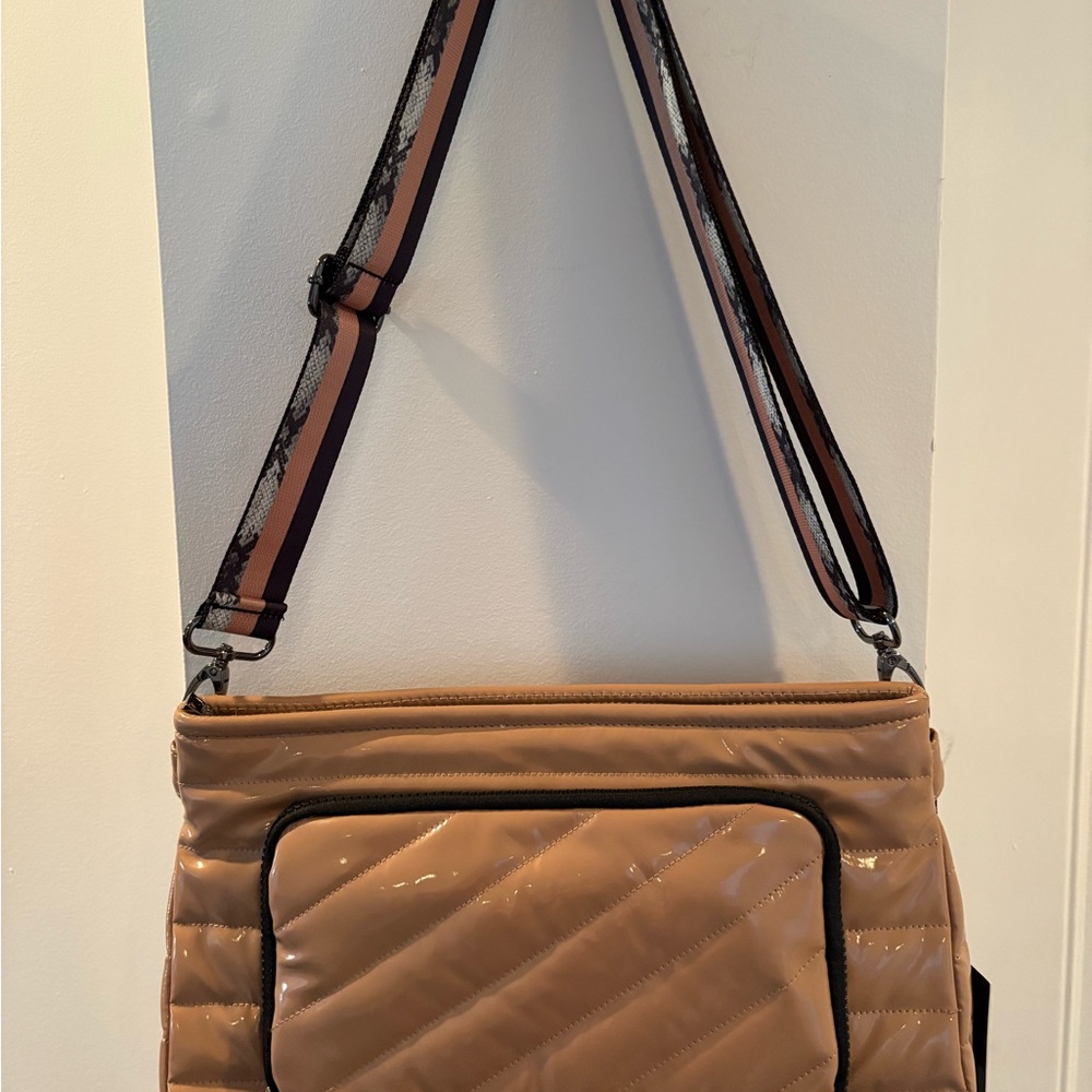 NWT Think Royln Quilted Women's Bag With Pouch - Picture 3 of 15